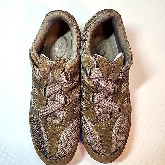 Danskin Now Shoes Womens 6 Leather Mesh Walking Brown Pink Atheleisure slip on - Picture 5 of 11